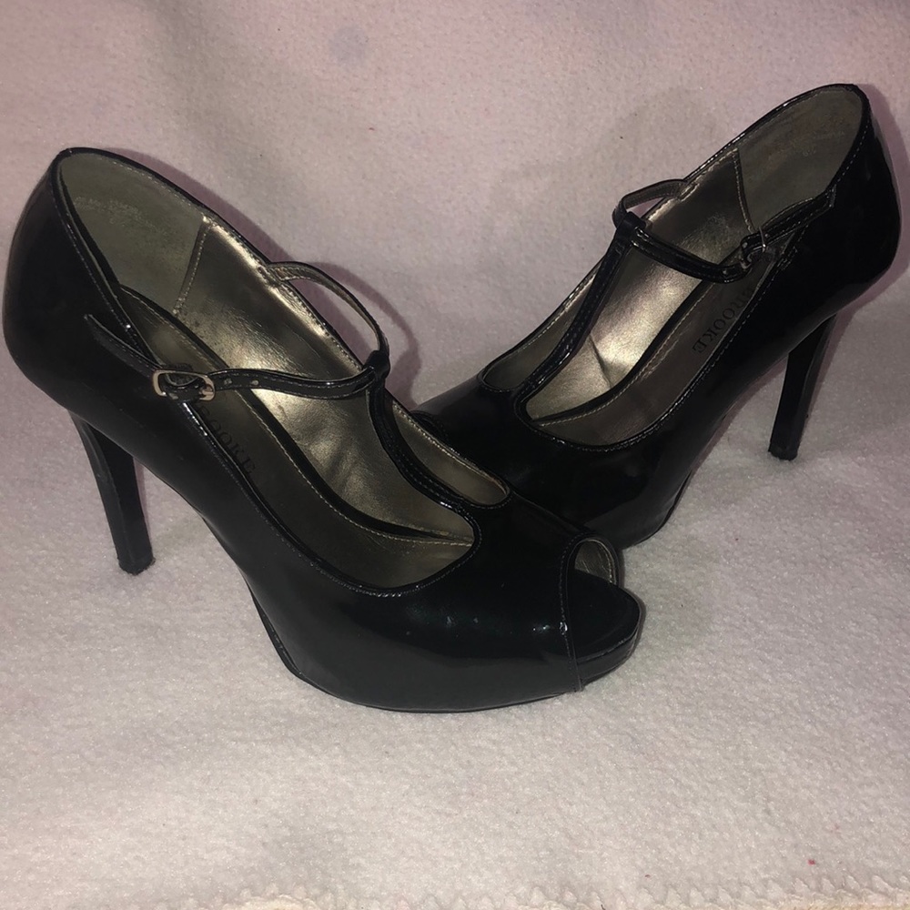 Gorgeous heels..😍